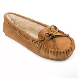 Minnetonka Cally Slipper Moccasins
